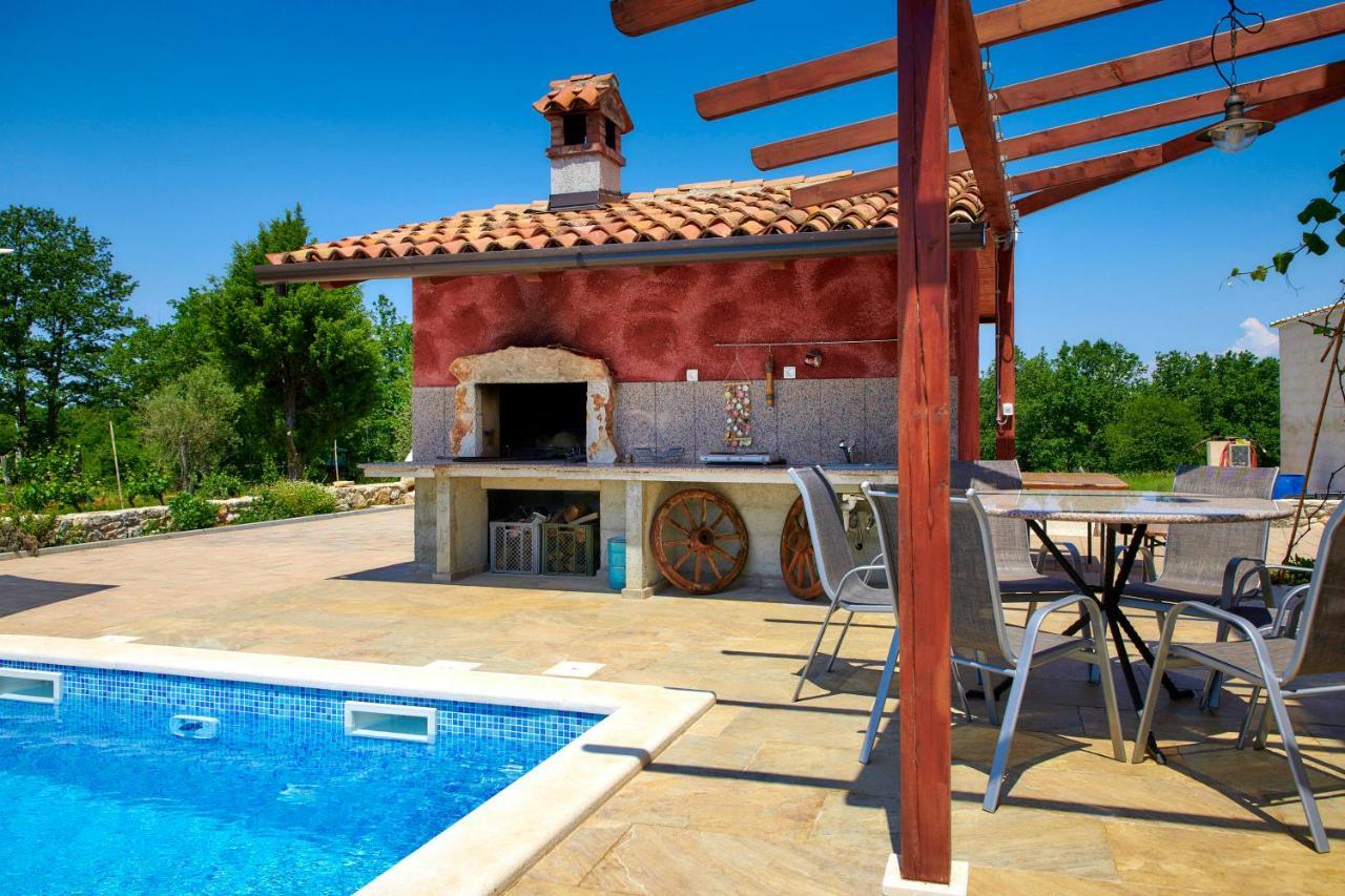 Relax House Surrounded By Olives And Vineyard Βίλα Stifanići Εξωτερικό φωτογραφία