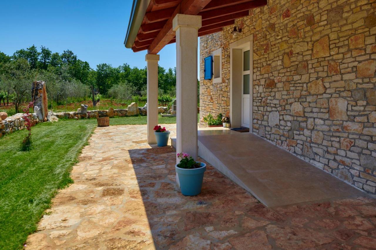 Relax House Surrounded By Olives And Vineyard Βίλα Stifanići Εξωτερικό φωτογραφία
