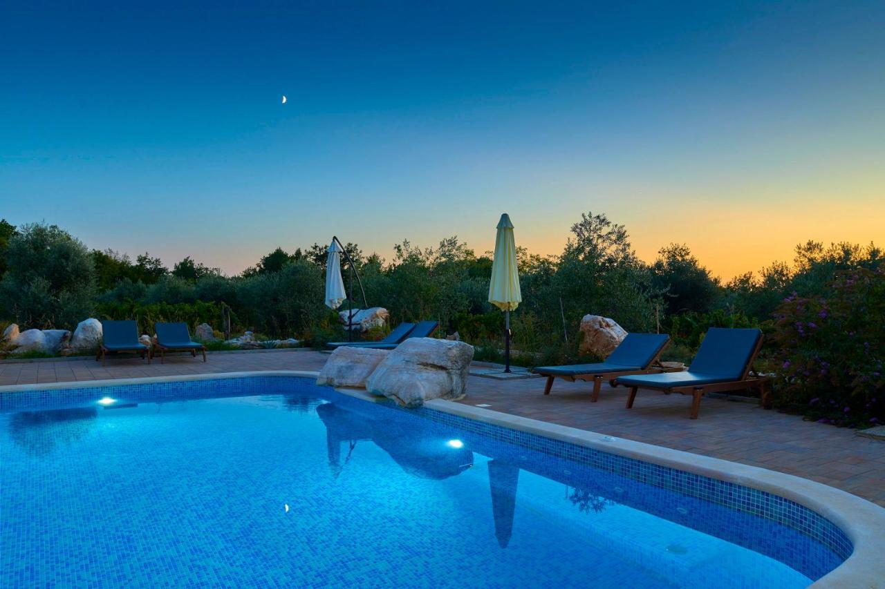 Relax House Surrounded By Olives And Vineyard Βίλα Stifanići Εξωτερικό φωτογραφία