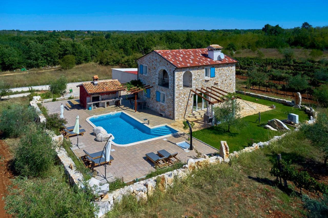 Relax House Surrounded By Olives And Vineyard Βίλα Stifanići Εξωτερικό φωτογραφία