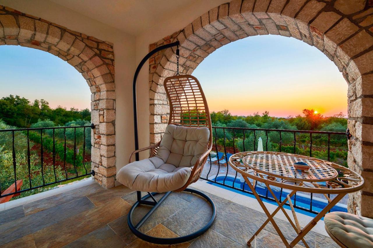 Relax House Surrounded By Olives And Vineyard Βίλα Stifanići Εξωτερικό φωτογραφία